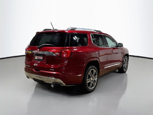 Used 2017 GMC Acadia Denali w/ Technology Package AWD/4WD image 7