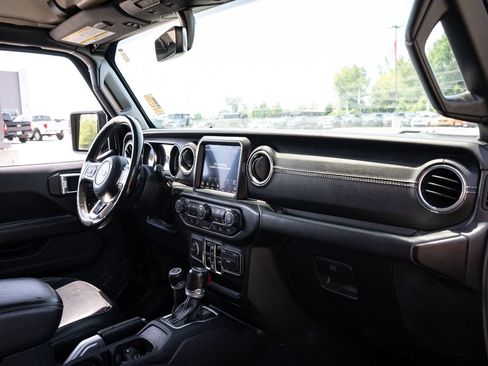 Used 2020 Jeep Gladiator Overland AWD/4WD image 21