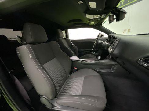 Used 2022 Dodge Challenger R/T w/ Blacktop Package image 28