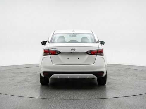 Used 2025 Nissan Versa SV FWD image 7