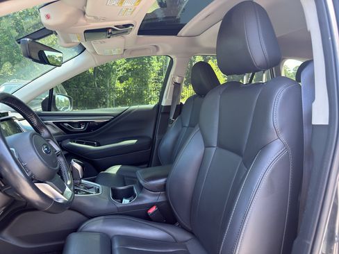 Used 2021 Subaru Outback Limited AWD/4WD image 17