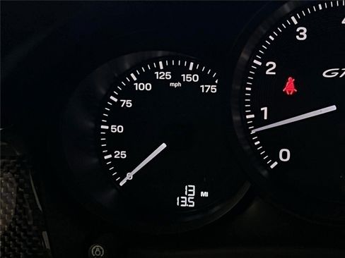 Used 2026 Porsche Macan GTS image 22