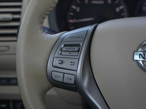 Used 2014 Nissan Altima 2.5 SL w/ Technology Package FWD image 17