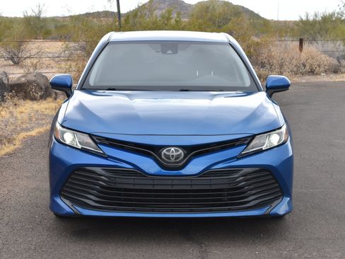 Used 2019 Toyota Camry LE w/ Carpet Mat Package FWD image 2