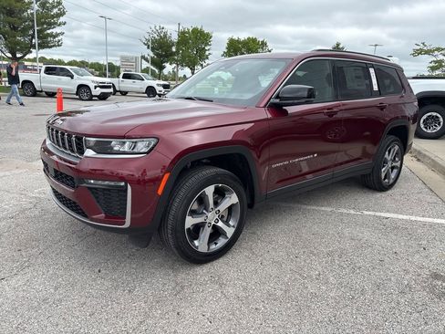New 2026 Jeep Grand Cherokee L Limited AWD/4WD image 14