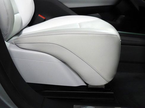 Used 2024 Cadillac Lyriq Luxury image 69