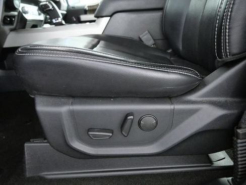 Certified 2019 Ford F150 Lariat w/ Equipment Group 502A Luxury AWD/4WD image 19