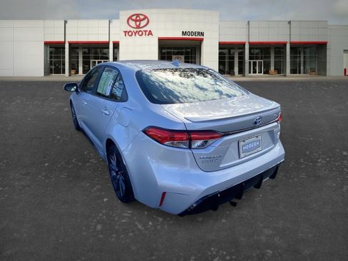 Used 2025 Toyota Corolla SE image 6