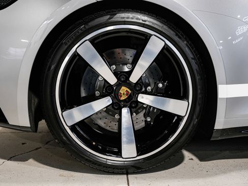 Used 2021 Porsche 911 Targa 4S Heritage Design image 60