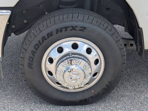 Used 2022 RAM 3500 Big Horn AWD/4WD image 13