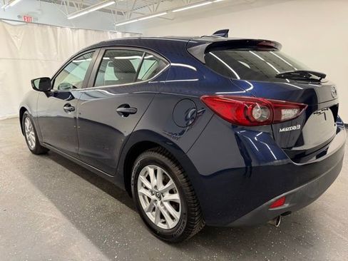 Used 2015 MAZDA MAZDA3 i Touring w/ Technology Package image 4