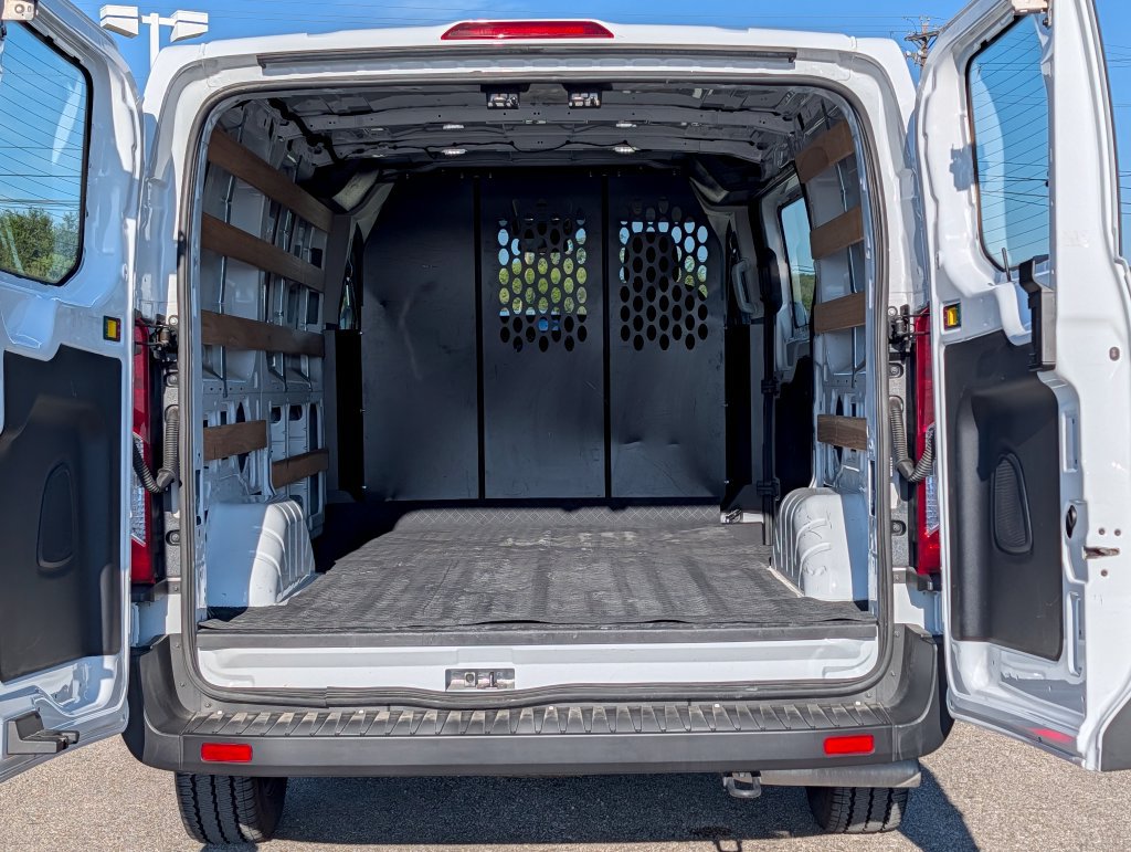 Certified 2025 Ford Transit 250 Low Roof w/ Exterior Upgrade Package RWD image 7