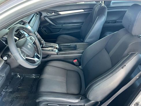 Used 2019 Honda Civic Sport image 6