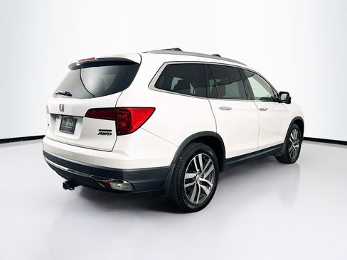 Used 2018 Honda Pilot Touring image 9