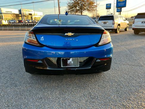 Used 2017 Chevrolet Volt LT image 17