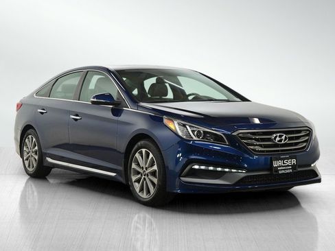 Used 2017 Hyundai Sonata Limited image 7