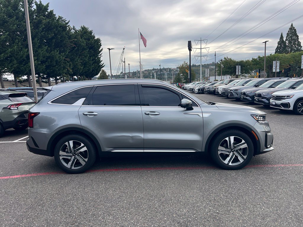 Used 2023 Kia Sorento SX Prestige w/ Panoramic Sunroof Package AWD/4WD image 8