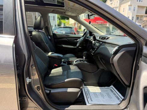 Used 2015 Nissan Rogue SL w/ SL Premium Package AWD/4WD image 18