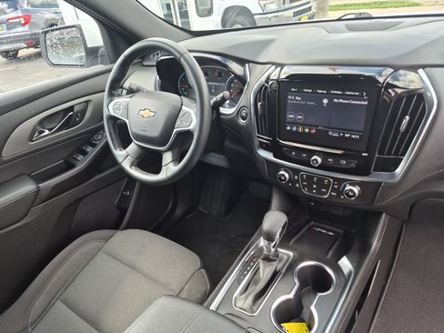 Used 2023 Chevrolet Traverse LT w/ LPO, Cargo Package AWD/4WD image 14