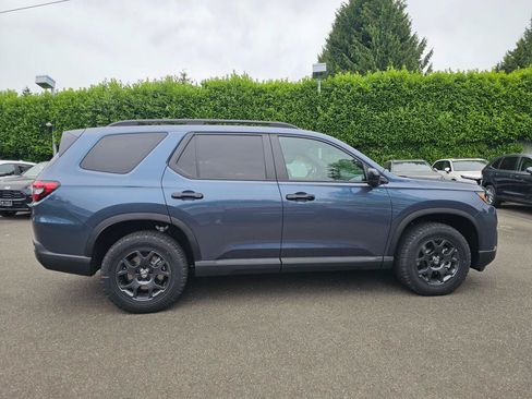 New 2026 Honda Pilot TrailSport image 8