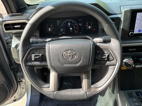 Used 2024 Toyota Tacoma SR5 image 18