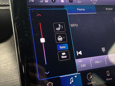 Used 2024 Jeep Grand Cherokee L Limited w/ Black Appearance Package image 13