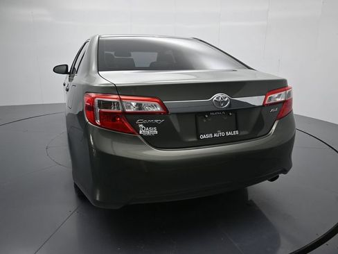 Used 2013 Toyota Camry XLE FWD image 23