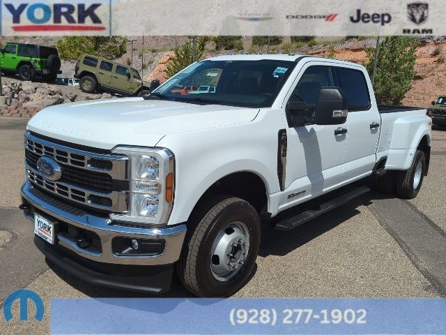 Used 2025 Ford F350 XLT AWD/4WD image 1