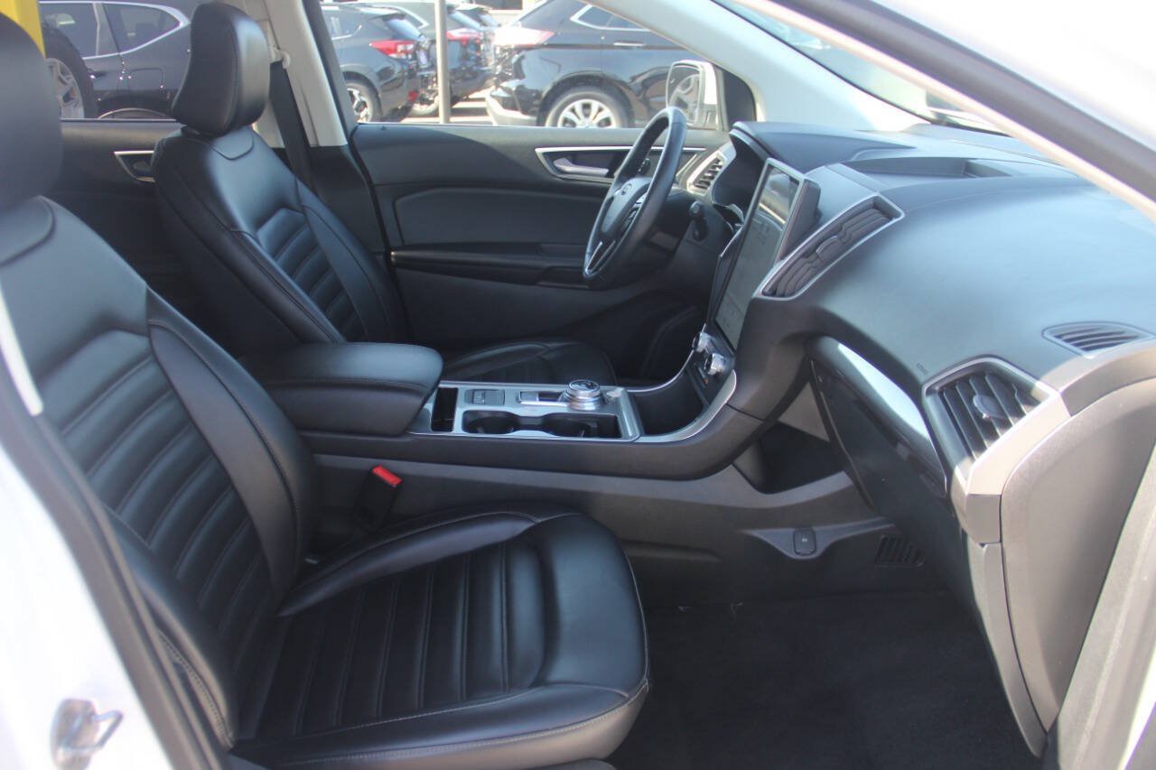 Used 2024 Ford Edge SEL AWD/4WD image 19