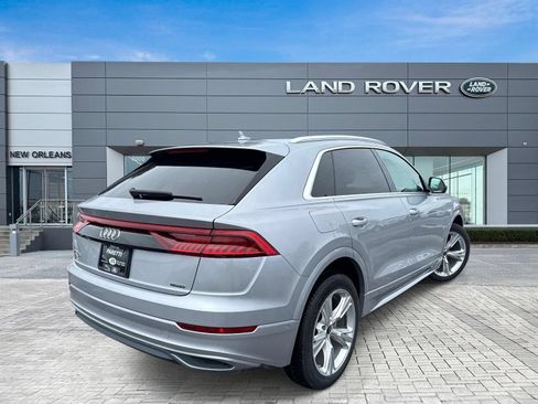 Used 2022 Audi Q8 Premium w/ Convenience Package AWD/4WD image 6