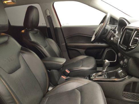 Used 2019 Jeep Compass Limited FWD image 21