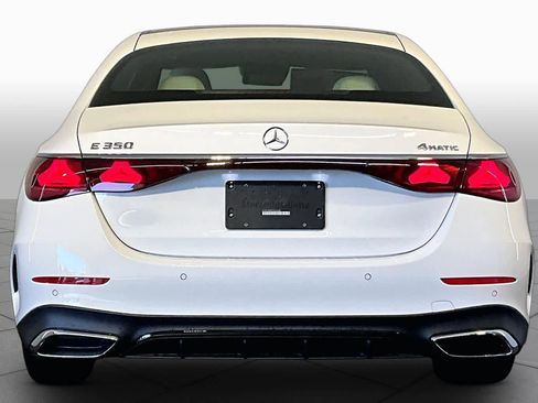 New 2026 Mercedes-Benz E 350 4MATIC Sedan image 4