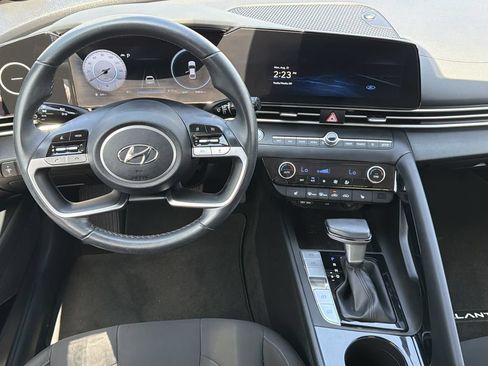 Used 2023 Hyundai Elantra SEL w/ Convenience Package FWD image 22