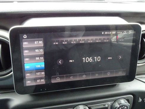 Used 2021 Jeep Wrangler Unlimited Sport image 28