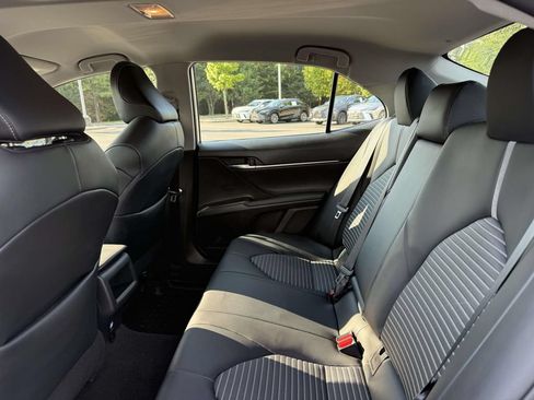 Used 2023 Toyota Camry SE FWD image 17
