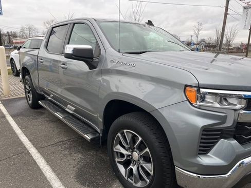 Used 2023 Chevrolet Silverado 1500 LT image 1