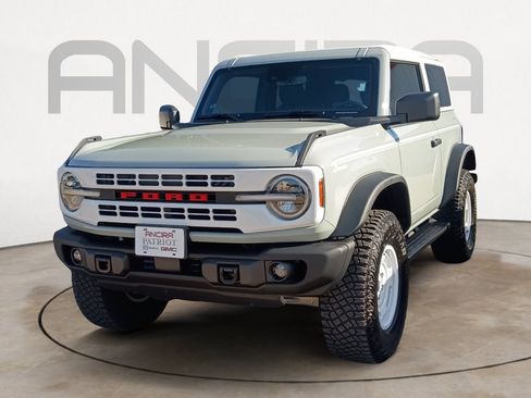 Used 2024 Ford Bronco Heritage Edition AWD/4WD image 6