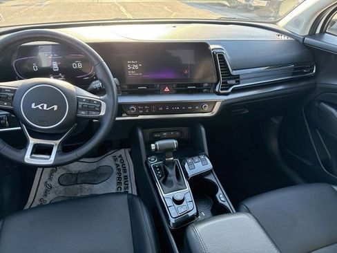 Used 2023 Kia Sportage EX AWD/4WD image 19