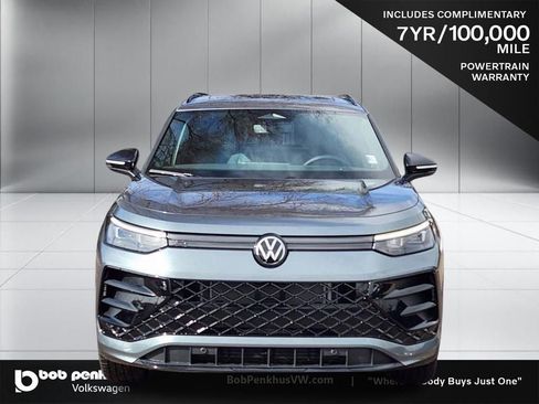New 2026 Volkswagen Tiguan SE R-Line AWD/4WD image 22