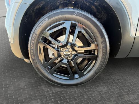 Used 2024 Kia Telluride EX X-Line AWD/4WD image 9