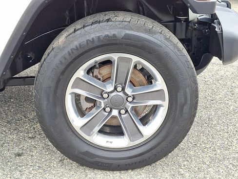 Used 2020 Jeep Wrangler Unlimited Sahara w/ Cold Weather Group image 8