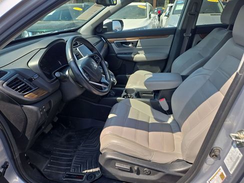 Used 2017 Honda CR-V Touring image 10