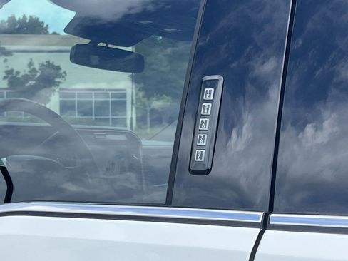 New 2026 Ford F250 Platinum AWD/4WD image 31