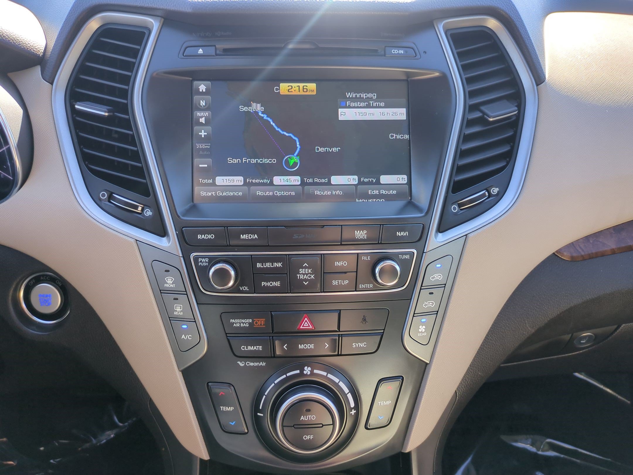 Used 2018 Hyundai Santa Fe Limited AWD/4WD image 26