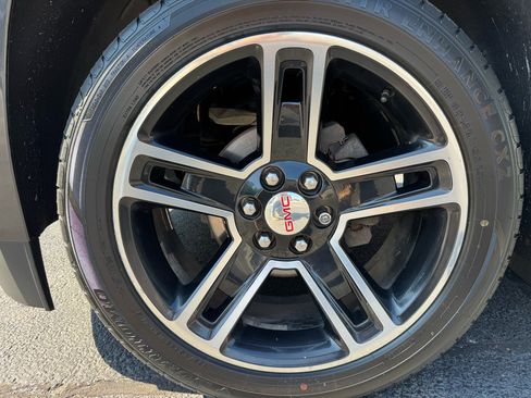 Used 2015 GMC Yukon XL Denali w/ Open Road Package image 12