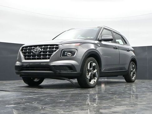 Used 2020 Hyundai Venue SEL w/ Convenience + Premium Package FWD image 36