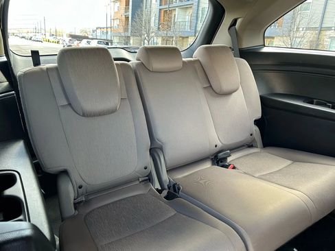Used 2019 Honda Odyssey EX image 24