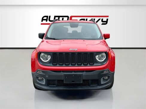 Used 2015 Jeep Renegade Latitude image 2