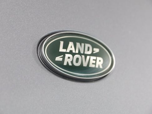 Used 2023 Land Rover Defender 110 SE image 49