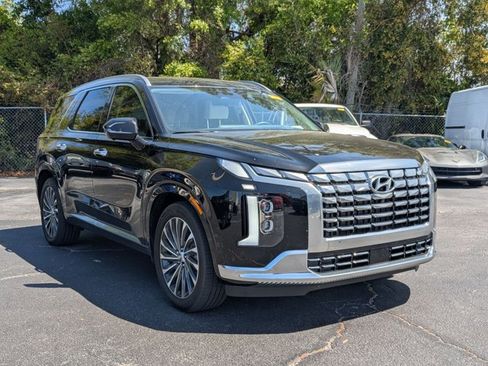 Used 2025 Hyundai Palisade Calligraphy image 4